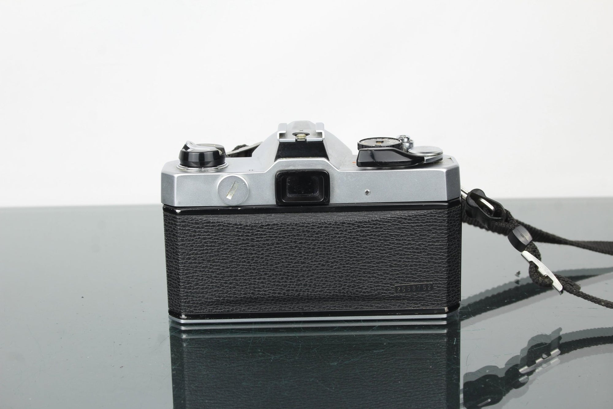 Fujica STX - 1 + 50mm 1.9 Fujinon lens - Dutch|Thrift