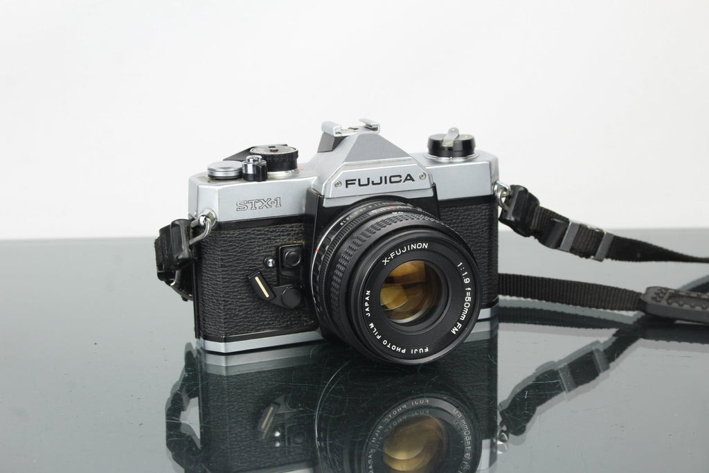Fujica STX - 1 + 50mm 1.9 Fujinon lens - Dutch|Thrift
