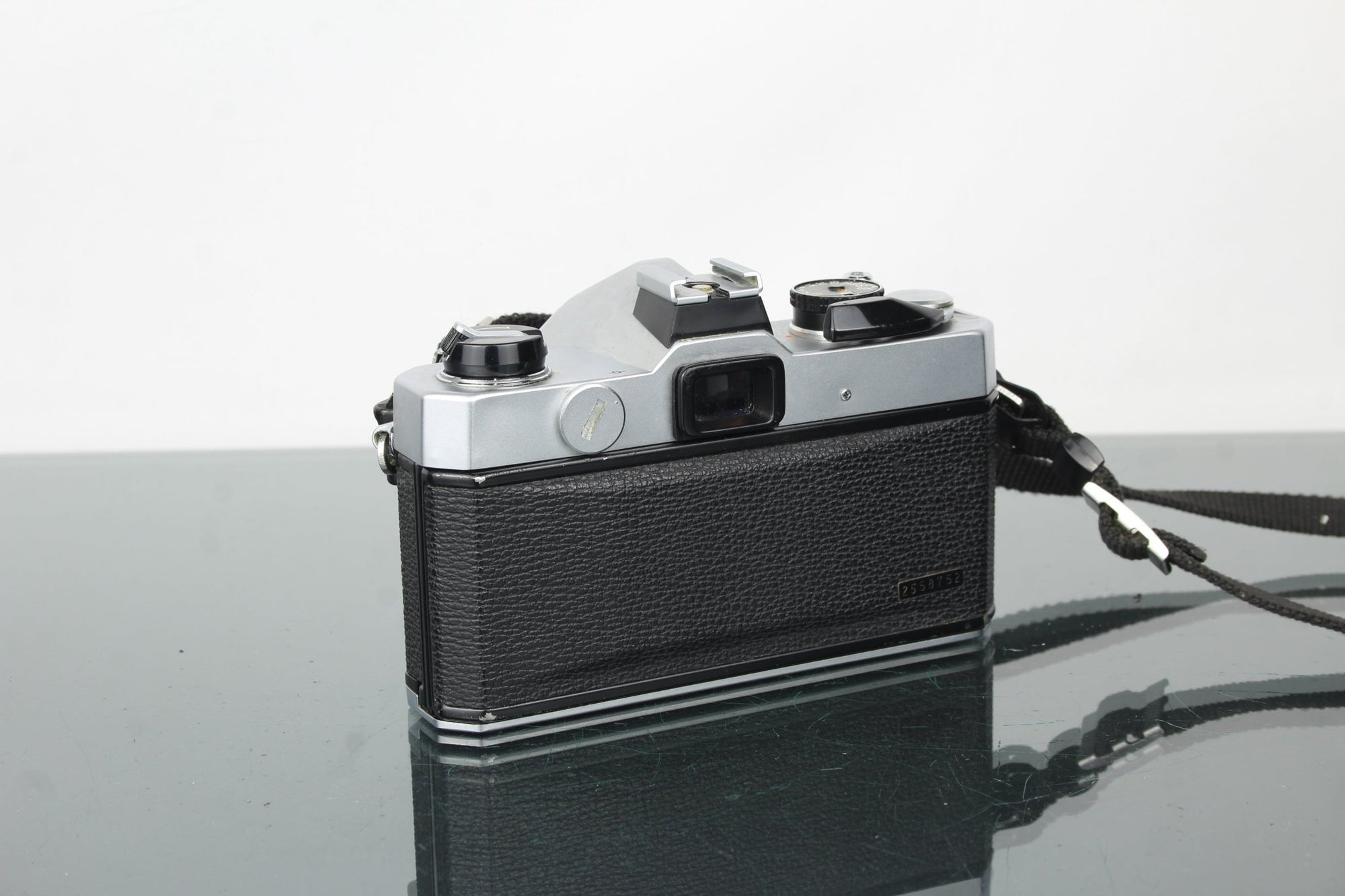 Fujica STX - 1 + 50mm 1.9 Fujinon lens - Dutch|Thrift