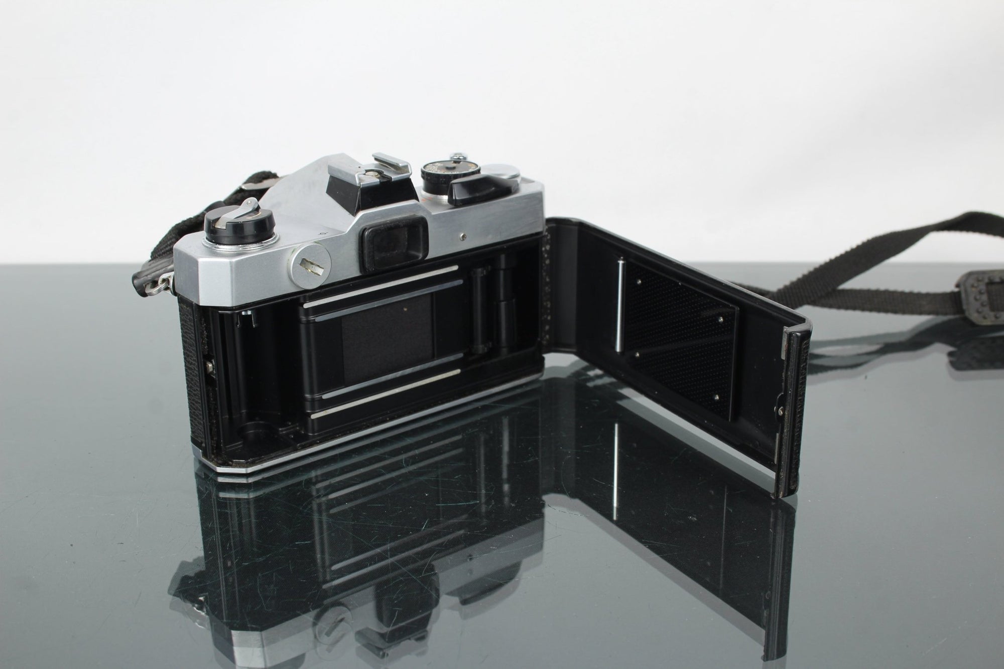 Fujica STX - 1 + 55mm 1.6 X - Fujinon lens (Fujica X mount) - Dutch|Thrift