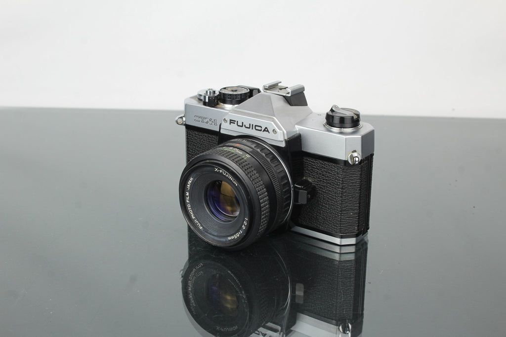Fujica STX - 1 + X - Fujinon 55mm 1:2.2 lens - Dutch|Thrift