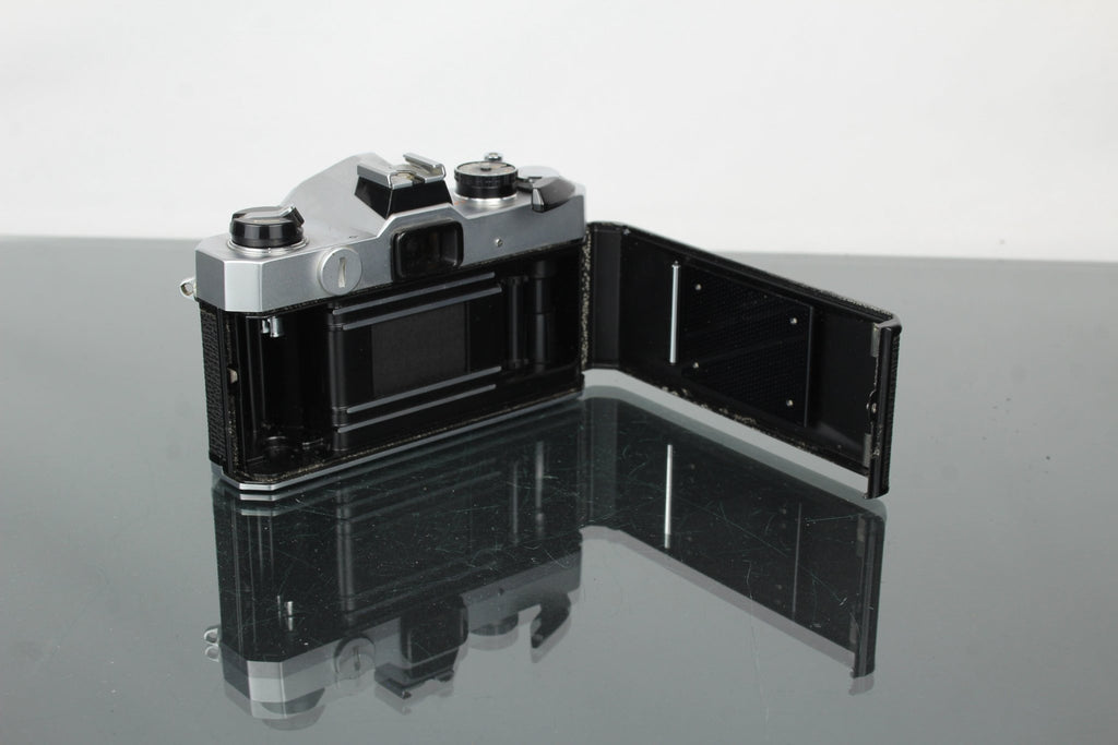 Fujica STX - 1 + X - Fujinon 55mm 1:2.2 lens - Dutch|Thrift