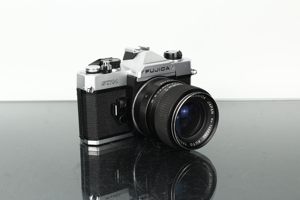 Fujica STX - 1 + Yashikor 35mm f/2.8 - Dutch|Thrift