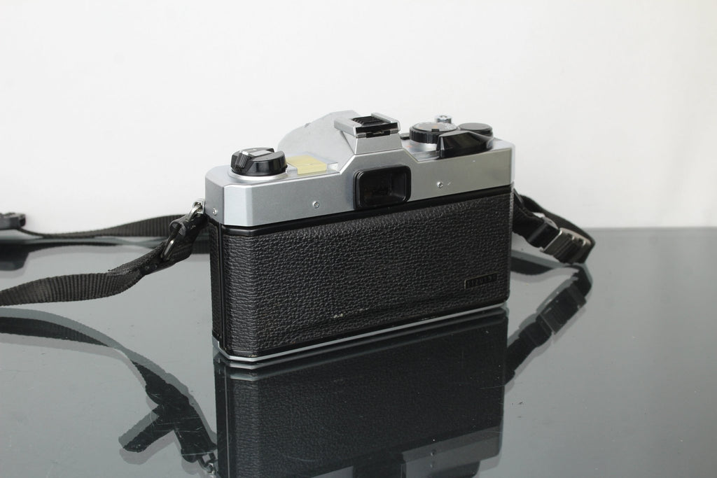 Fujica STX - 1N + X - Fujinon 50mm 1.9 lens - Dutch|Thrift