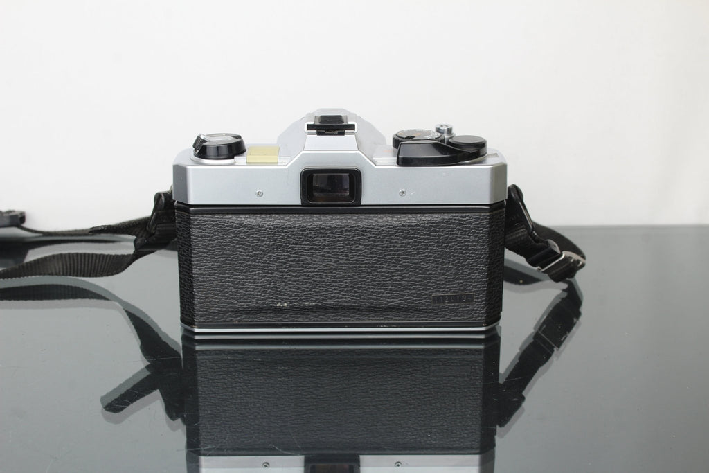 Fujica STX - 1N + X - Fujinon 50mm 1.9 lens - Dutch|Thrift