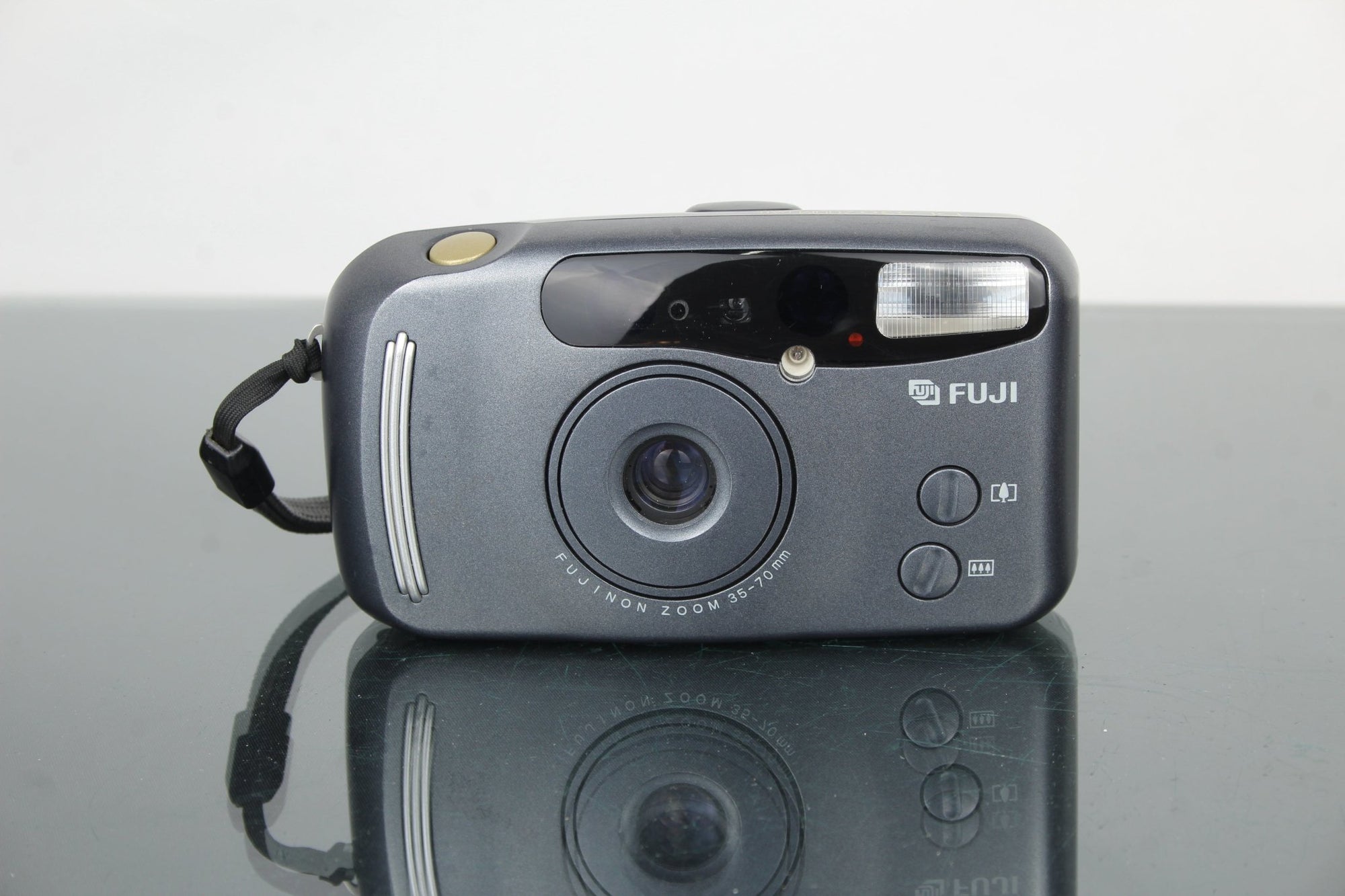 Fujifilm DL - 550 Zoom Date - Dutch|Thrift