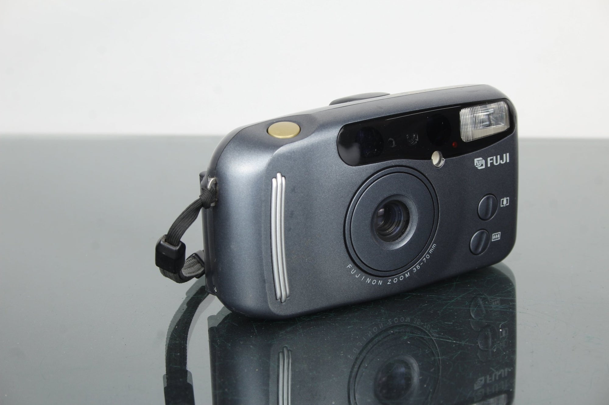 Fujifilm DL - 550 Zoom Date - Dutch|Thrift