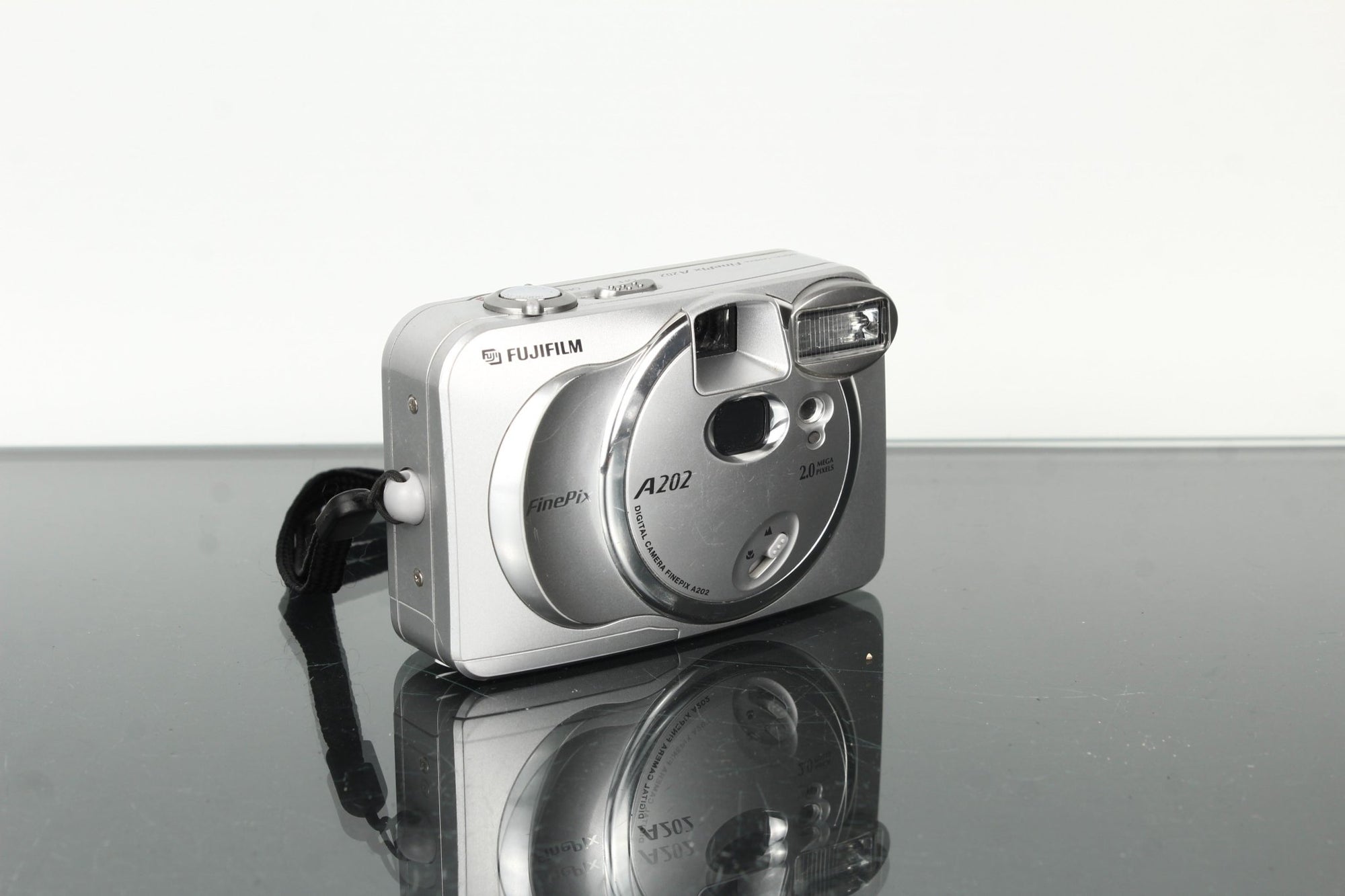 FUJIFILM FinePix A202 - Dutch|Thrift