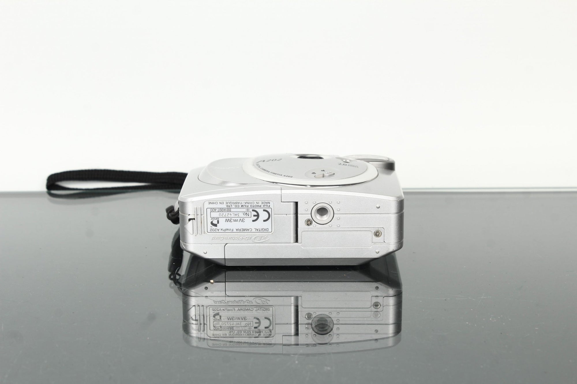 FUJIFILM FinePix A202 - Dutch|Thrift