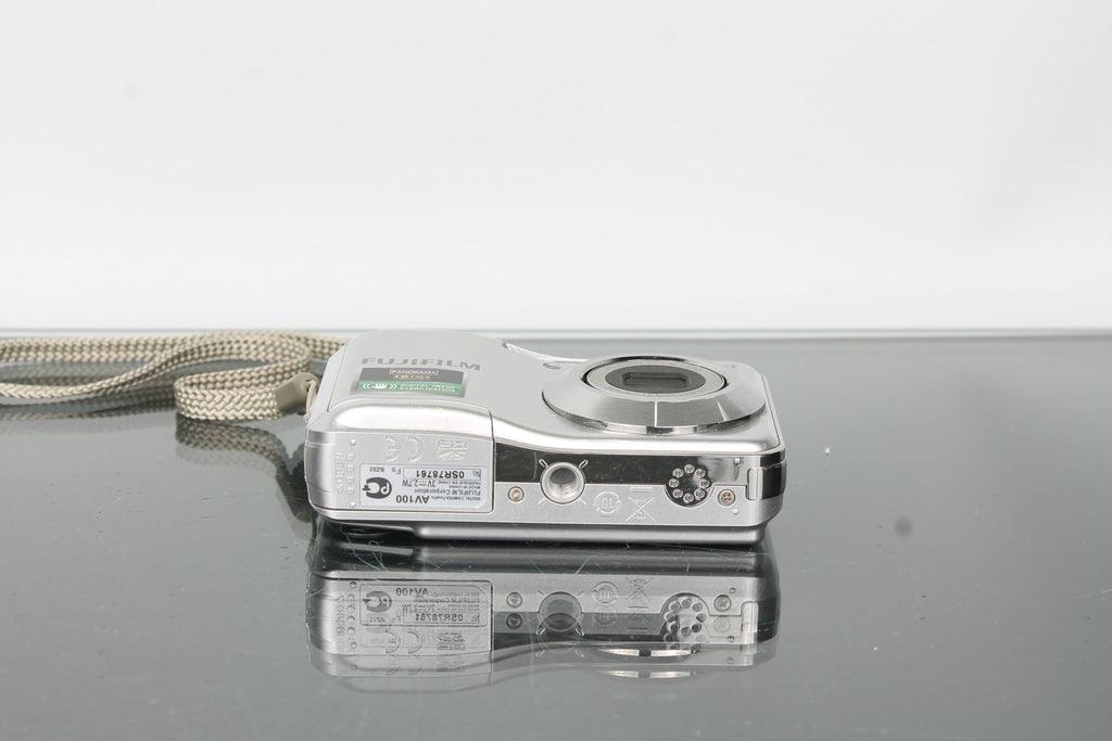 Fujifilm FinePix AV100 - Dutch|Thrift