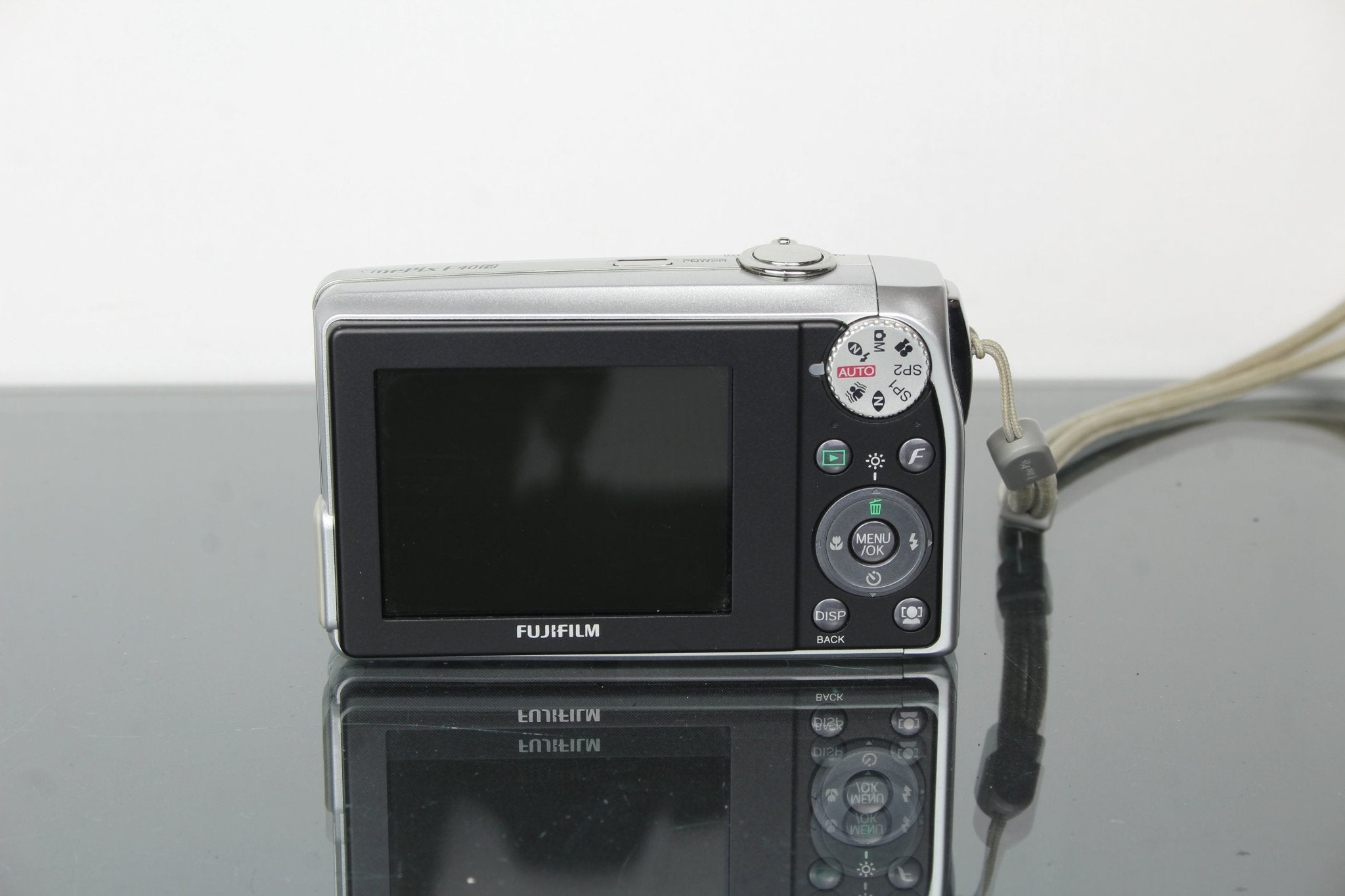 Fujifilm Finepix F40fd – Dutch|Thrift