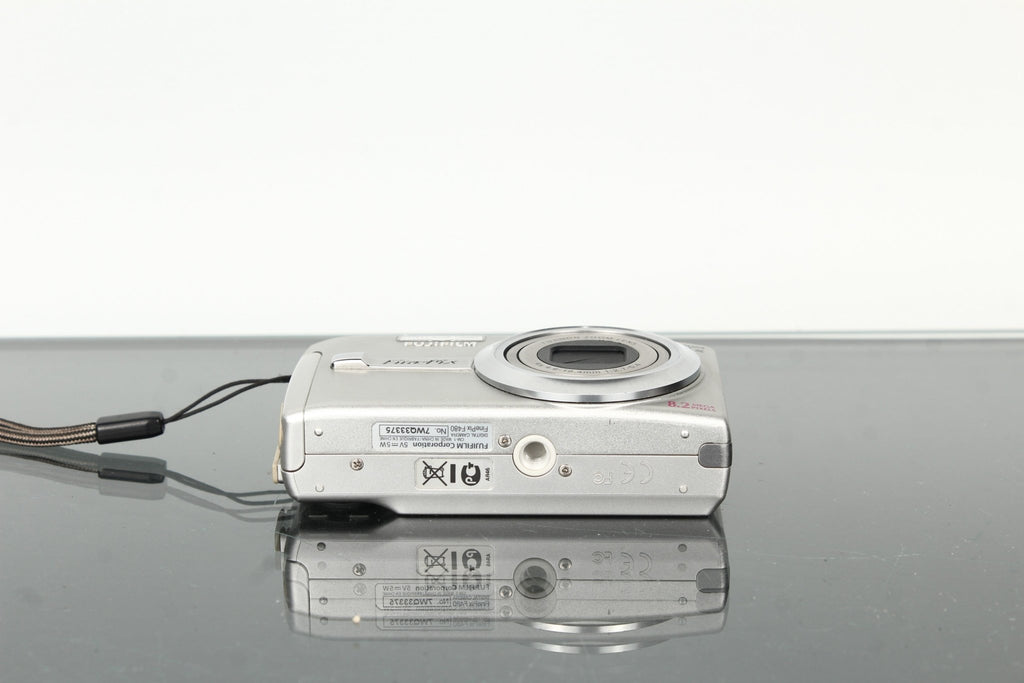 Fujifilm FinePix F480 - Dutch|Thrift