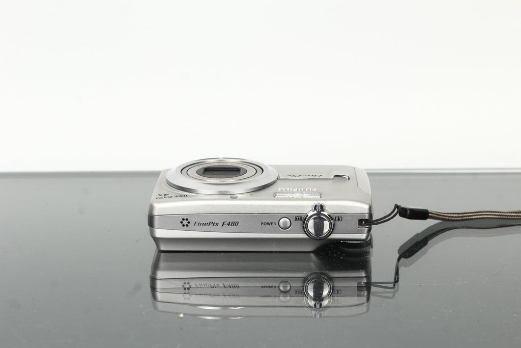 Fujifilm FinePix F480 - Dutch|Thrift