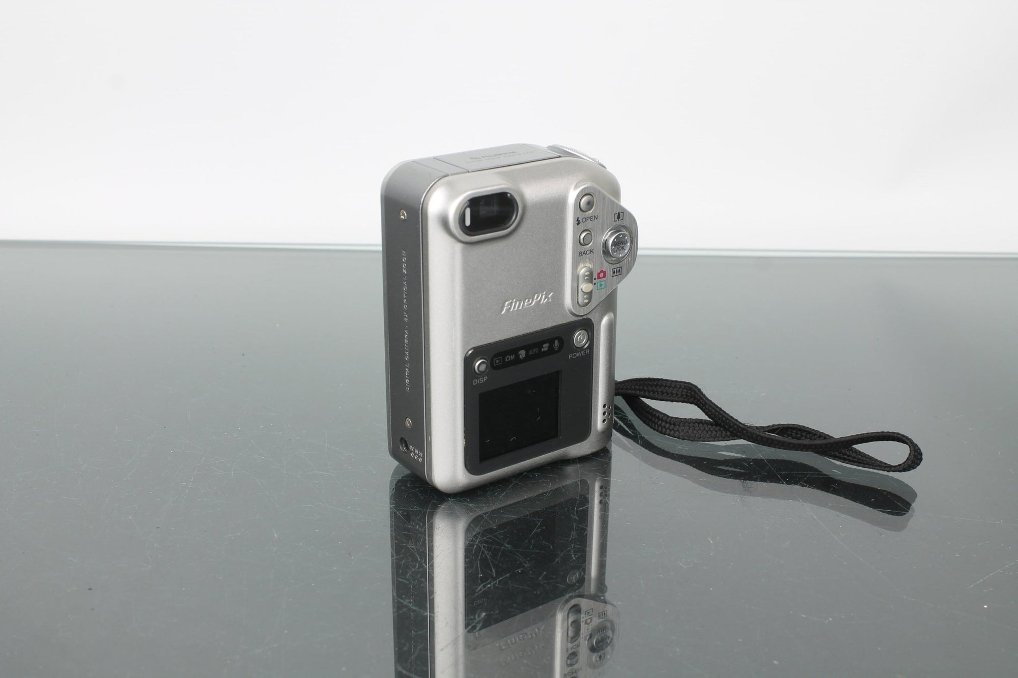 Fujifilm FinePix F601 Zoom - Dutch|Thrift