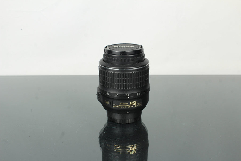 Fujifilm Finepix S2 Pro + Nikkor AF - S DX 18 - 55mm 1:3.5 - 5.6G lens - Dutch|Thrift