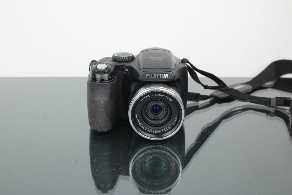 FujiFilm FinePix S5700 - Dutch|Thrift