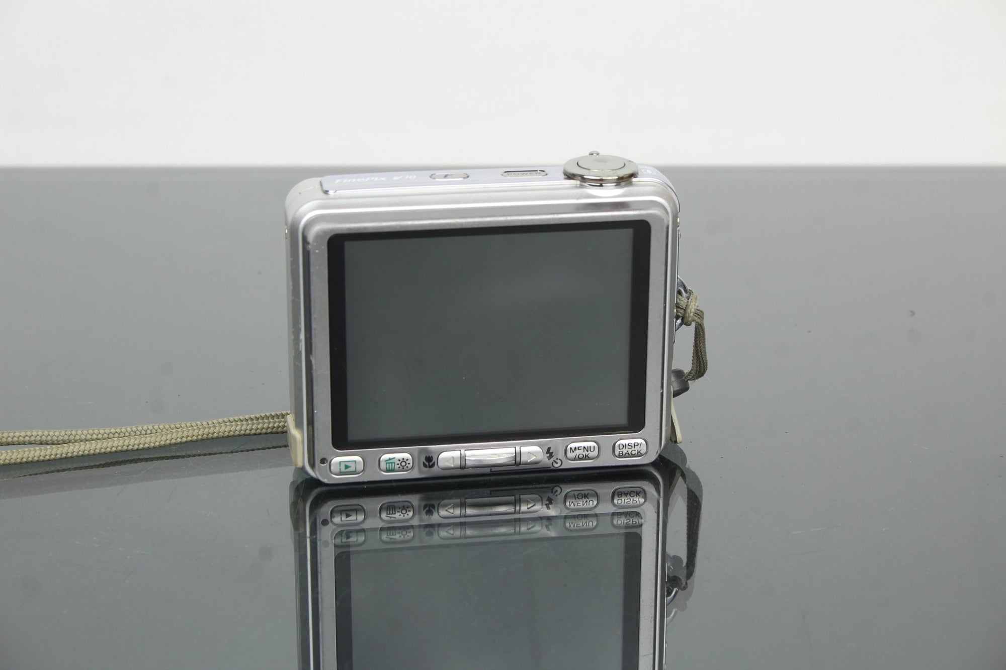 Fujifilm Finepix V10 - Dutch|Thrift