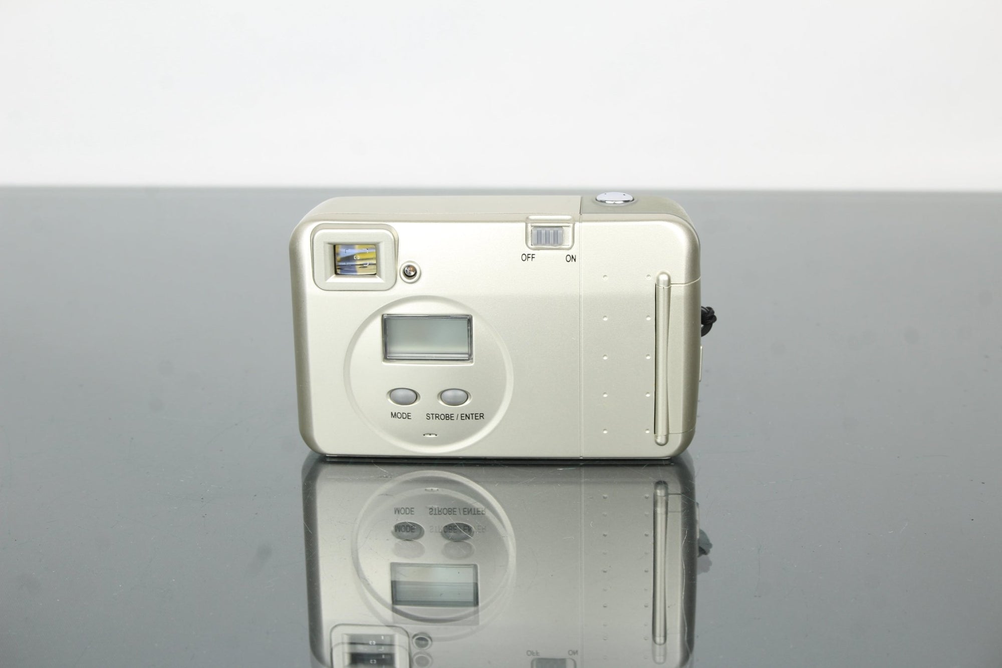 FujiFilm Ix - 30 - Dutch|Thrift