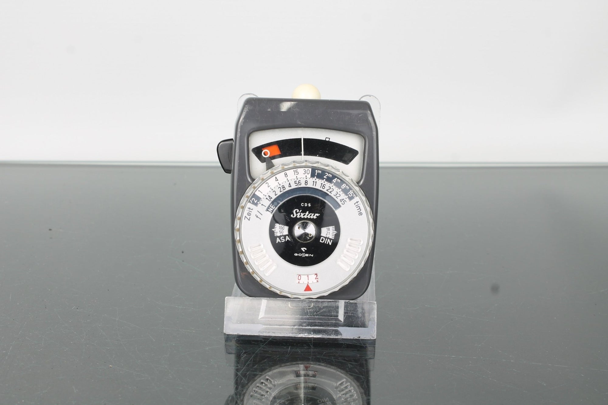 Gossen Sixtar Light Meter - Dutch|Thrift