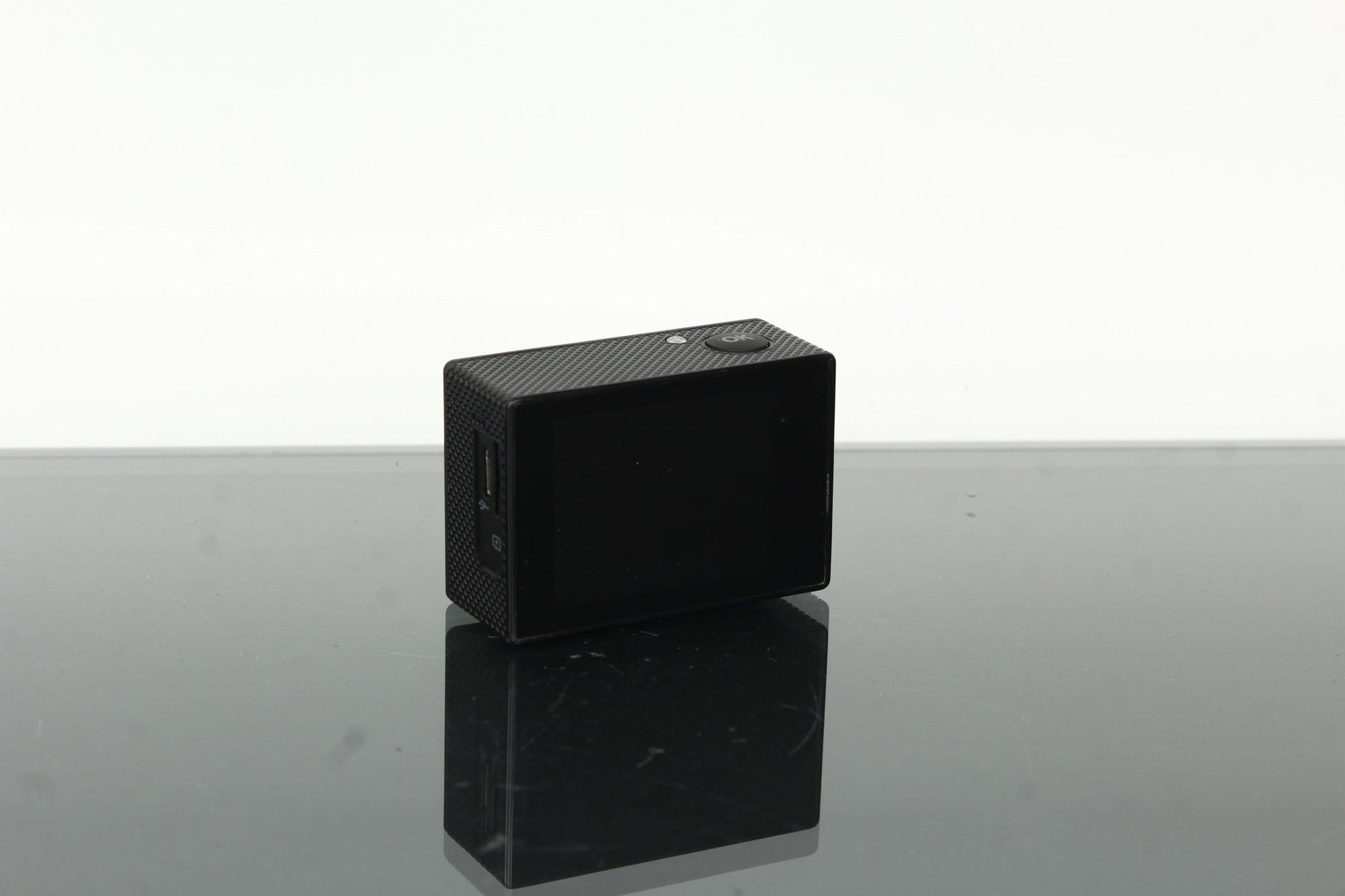 Grundig HD 720P Action Camera - Dutch|Thrift