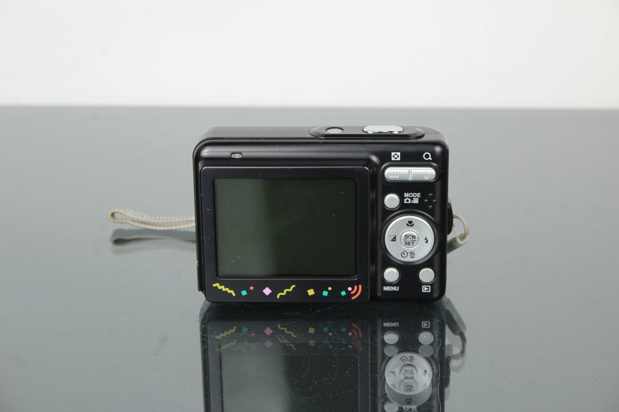 Happy Smile - Dutch|Thrift