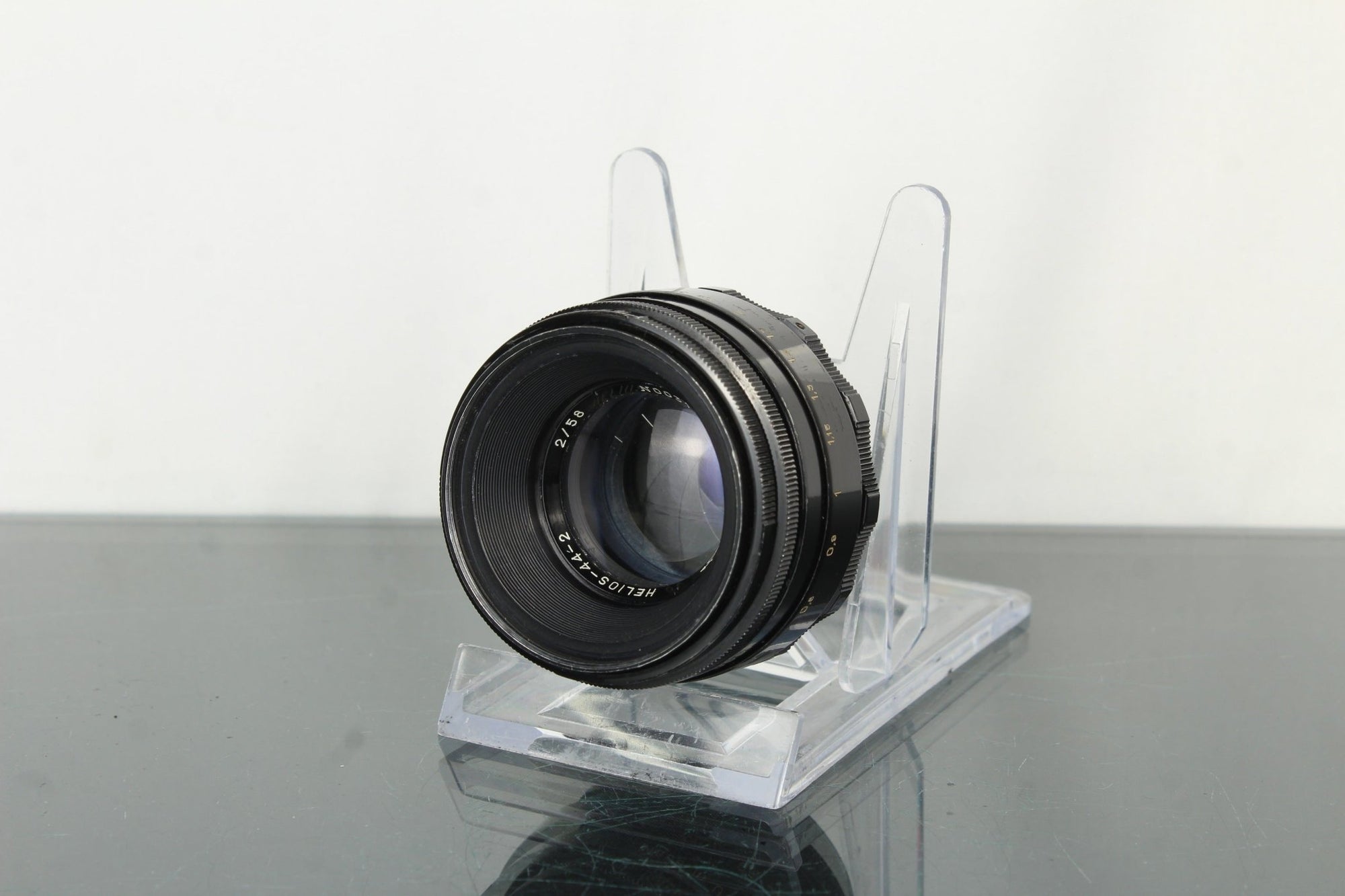 Helios 44 - 2 58mm f/2 - Dutch|Thrift