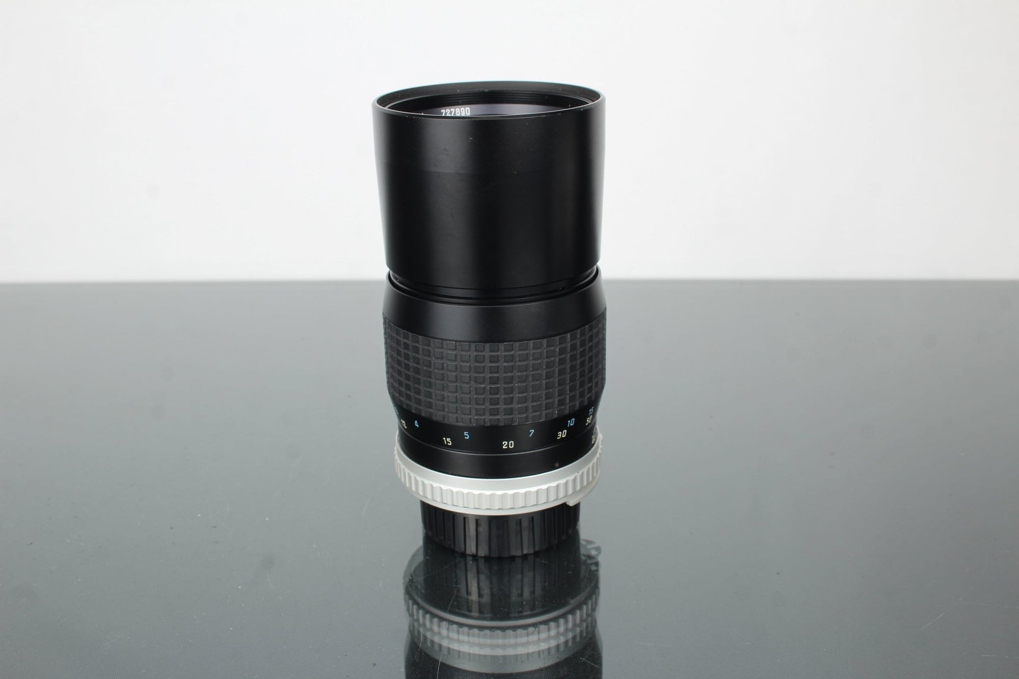 Hoya HMC Tele - auto F=200mm 1:3.5 Nikon AI Mount - Dutch|Thrift