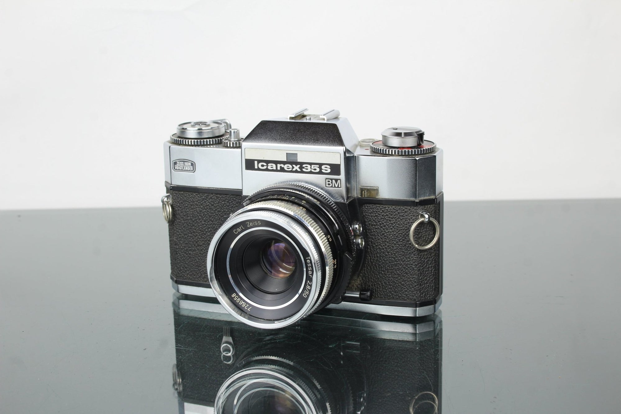 Icarex 35S BM + Tessar 50mm f/2.8 lens - Dutch|Thrift