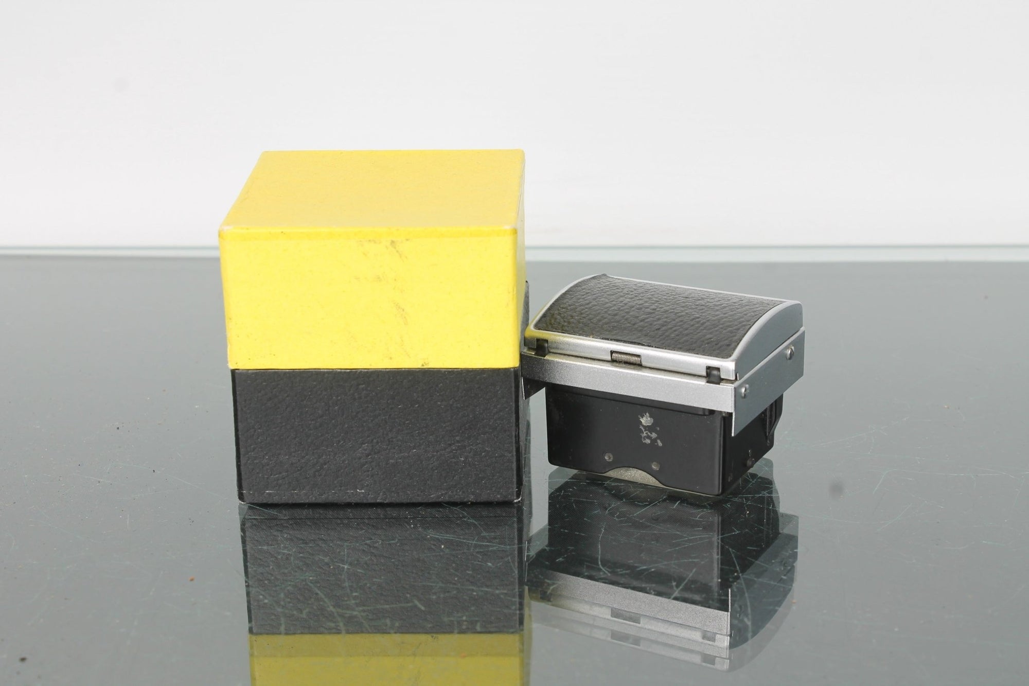 Ihagee Exakta Waist - Level Finder - Dutch|Thrift