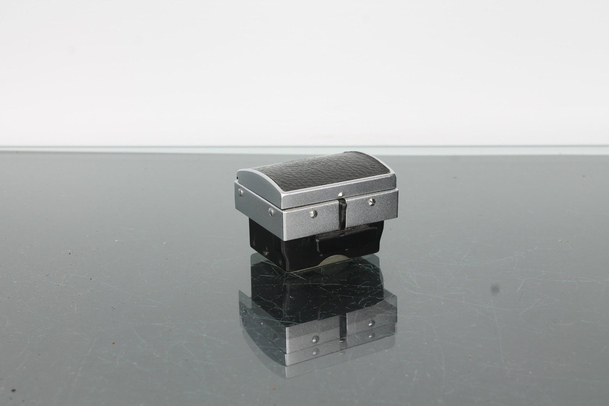 Ihagee Exakta Waist - Level Finder - Dutch|Thrift