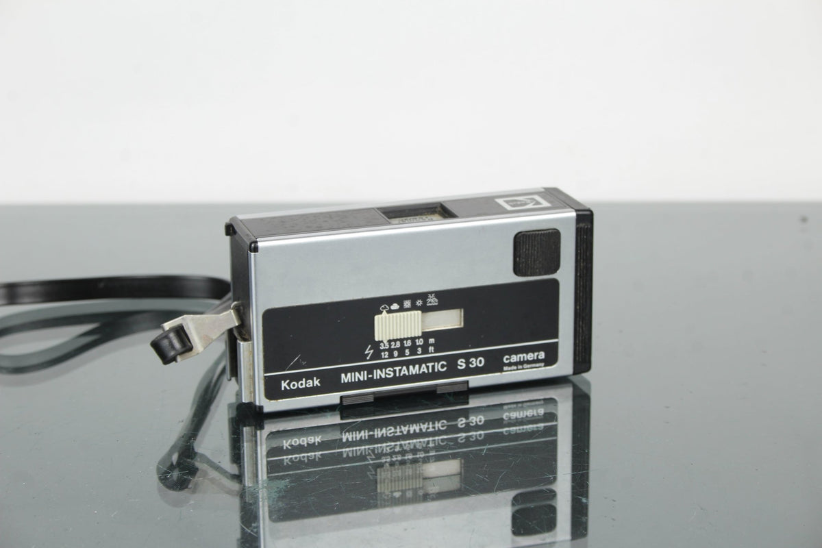 Kodak Mini Instamatic S30 - Dutch|Thrift