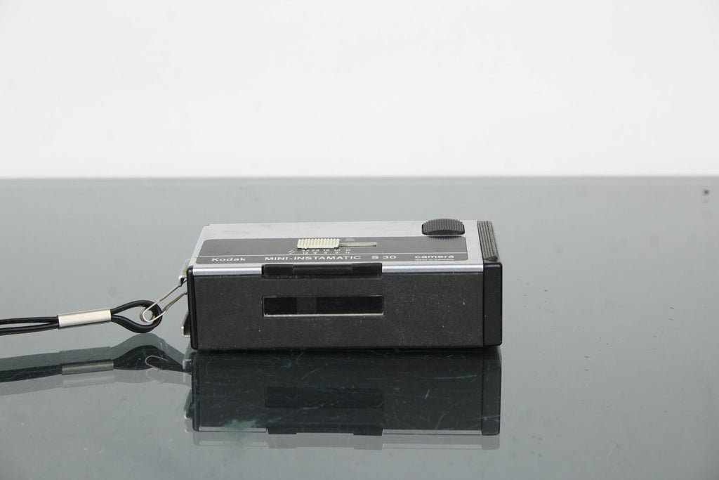 Kodak Mini Instamatic S30 - Dutch|Thrift
