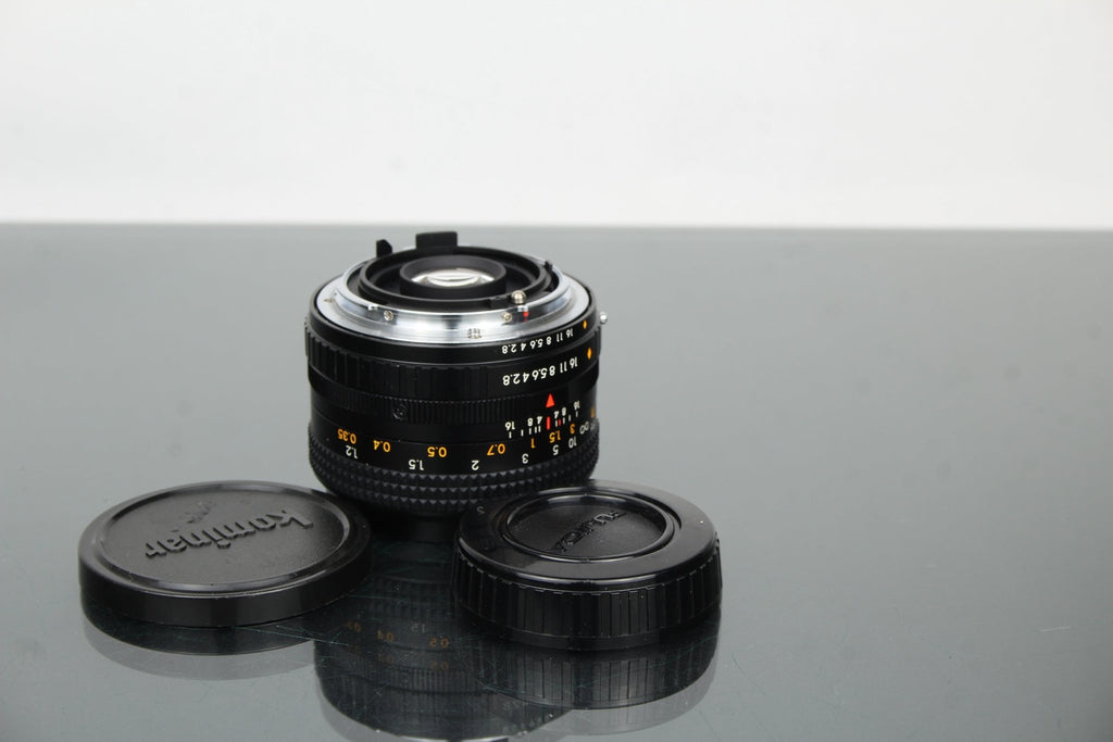 Kominar W 1:2.8 28mm Fujica Mount - Dutch|Thrift