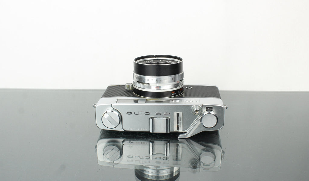 Konica Auto 52 Hexanon F1.8 - Dutch|Thrift