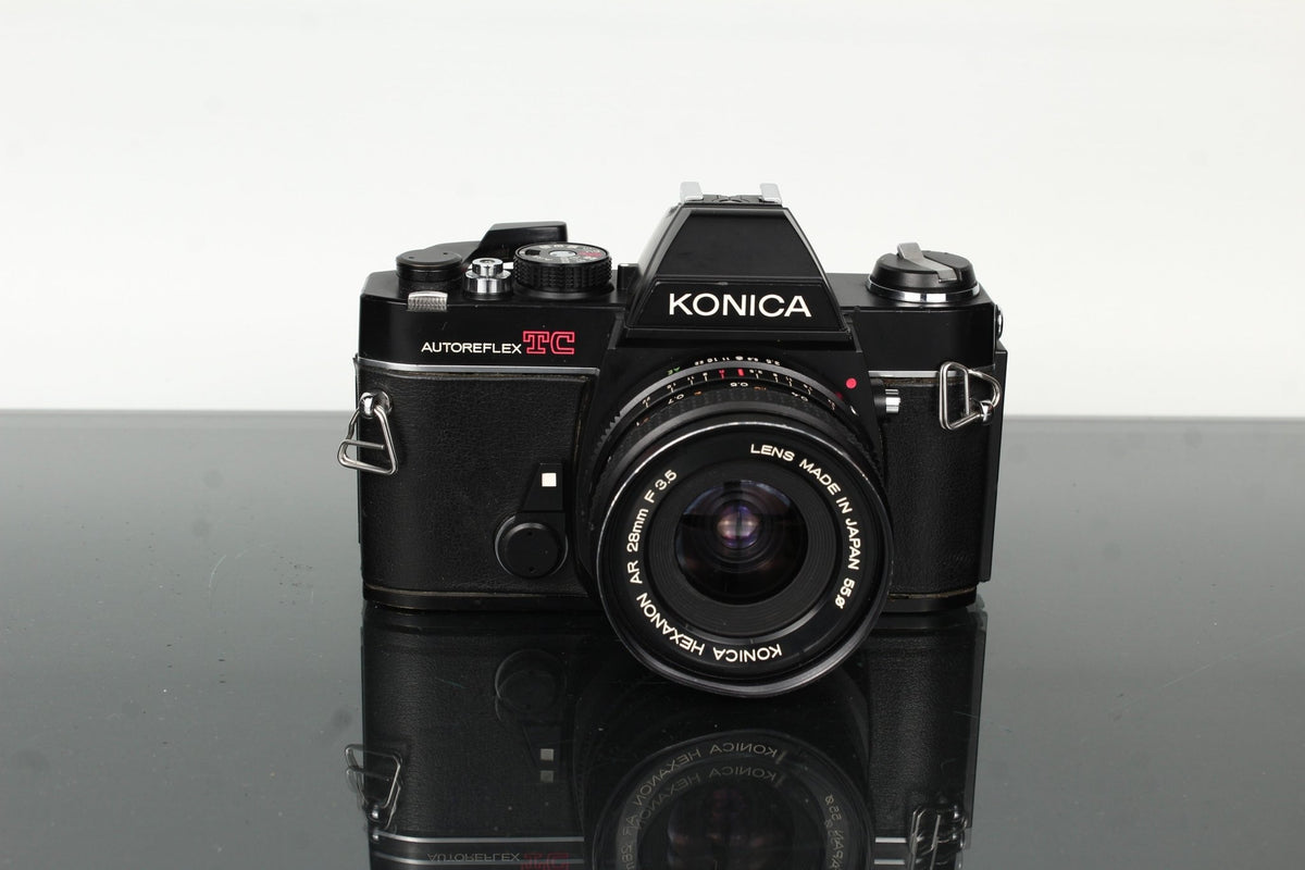 Konica Autoreflex TC + Konica Hexanon AR 28mm F/3.5 - Dutch|Thrift