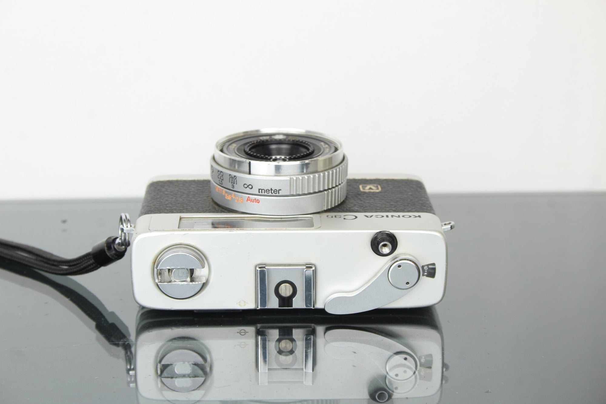 Konica C35 - Dutch|Thrift