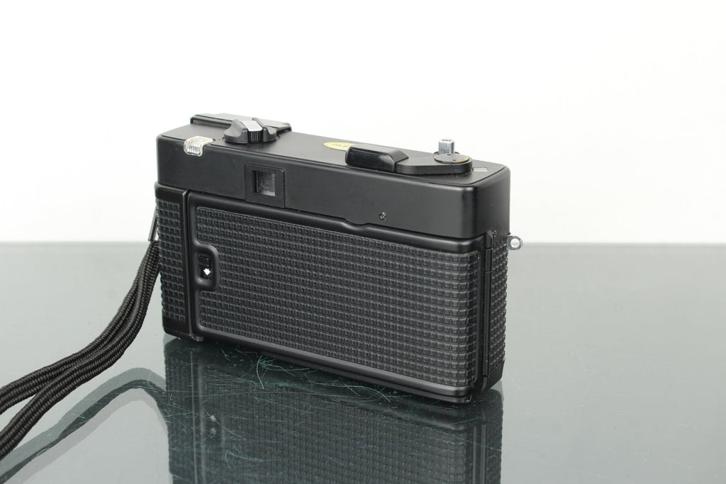 Konica C35 EF P - Dutch|Thrift