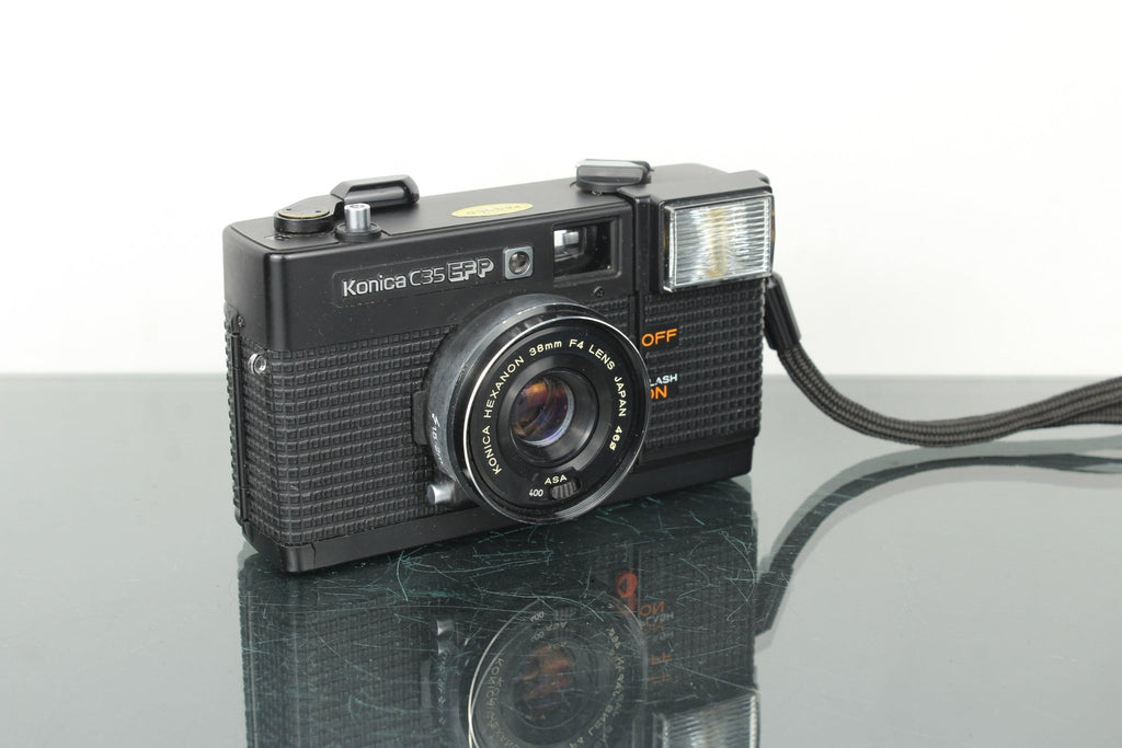 Konica C35 EF P - Dutch|Thrift