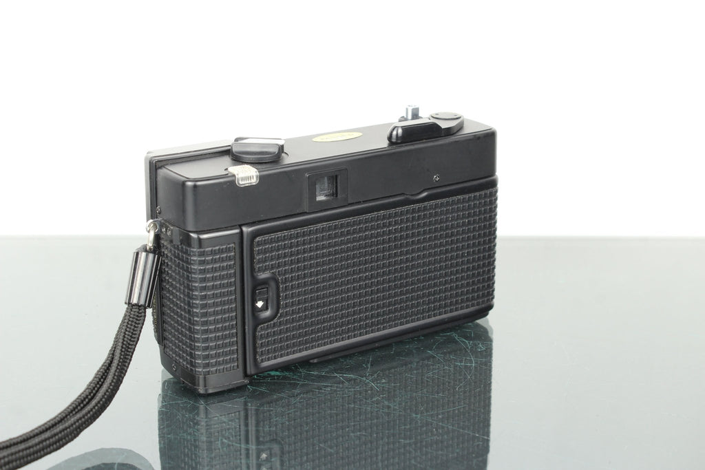 Konica C35 EF P - Dutch|Thrift