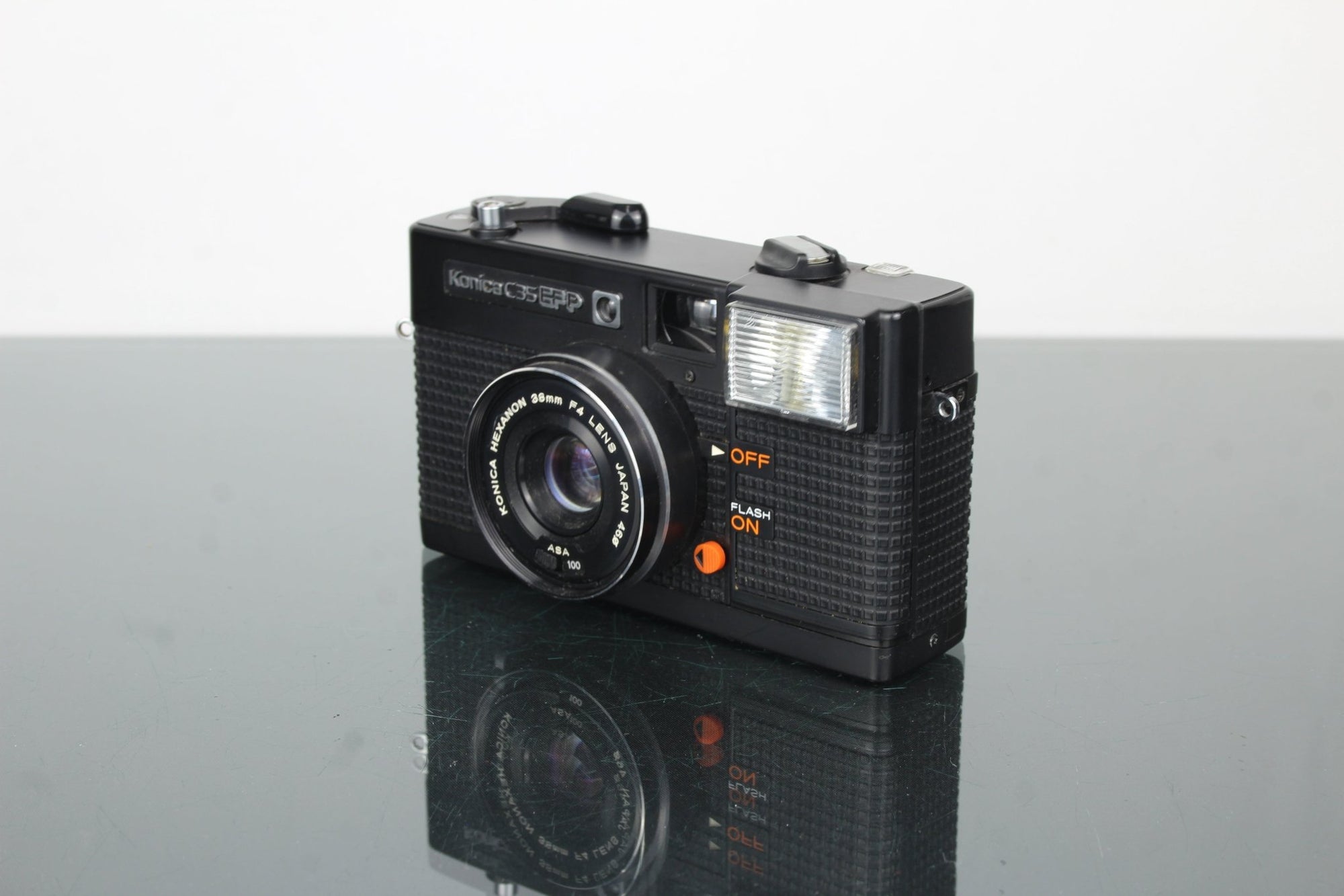 Konica C35 EFP - Dutch|Thrift