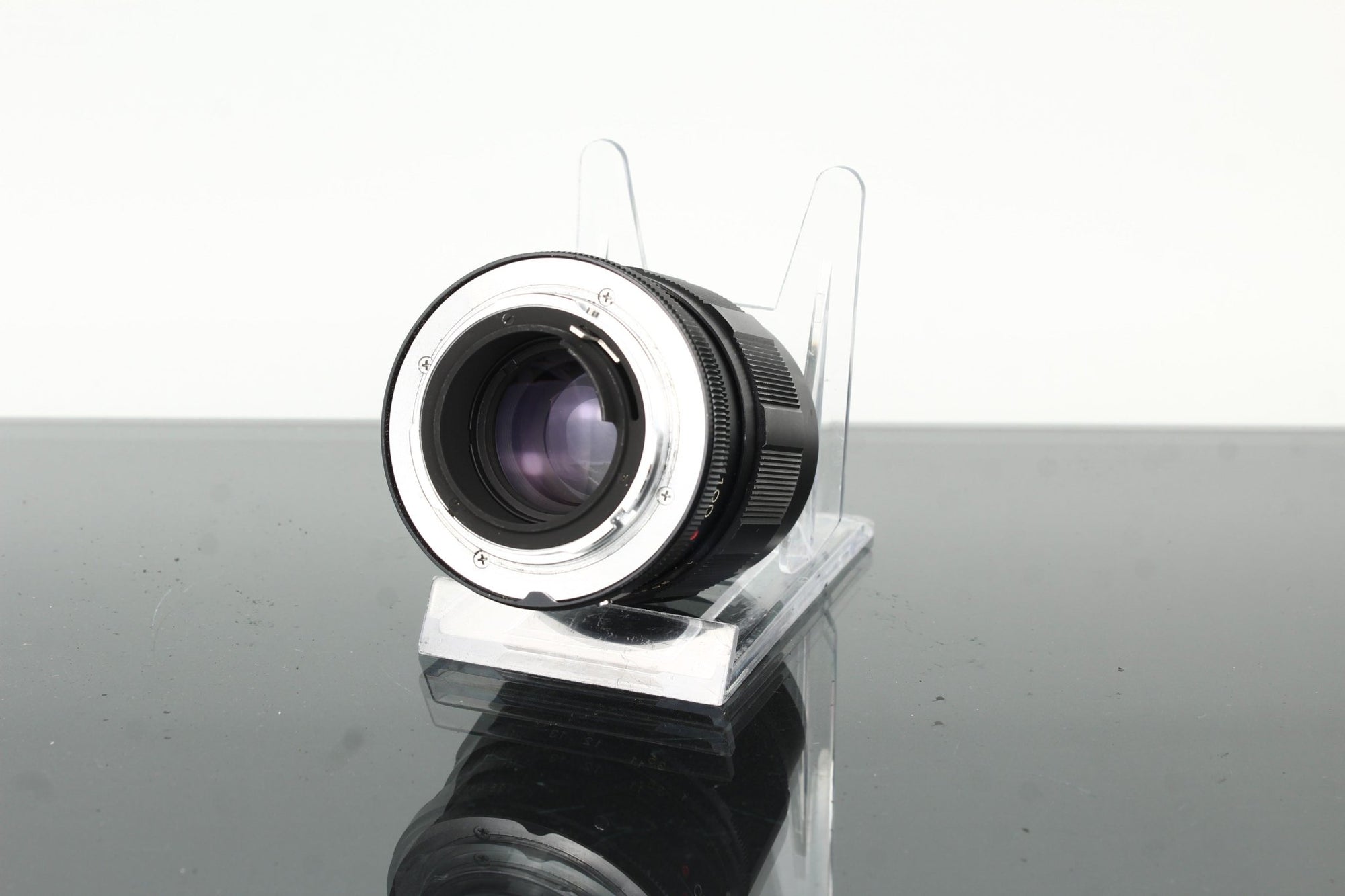 Konica Hexanon AR 100mm F2.8 - Dutch|Thrift