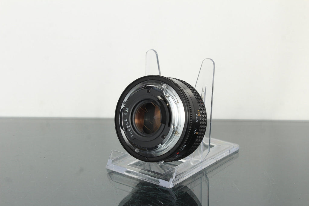 Konica Hexanon AR 50mm F1.8 - Dutch|Thrift