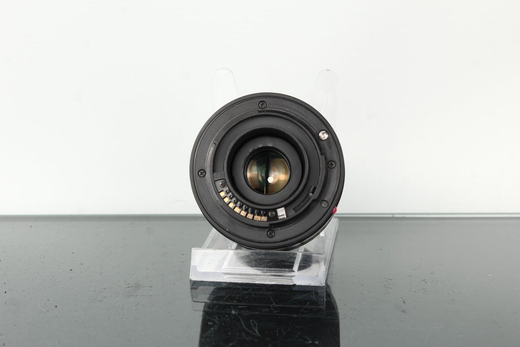 Konica Minolta AF DT 18 - 70mm 1:3.5 - 5.6 D - Dutch|Thrift