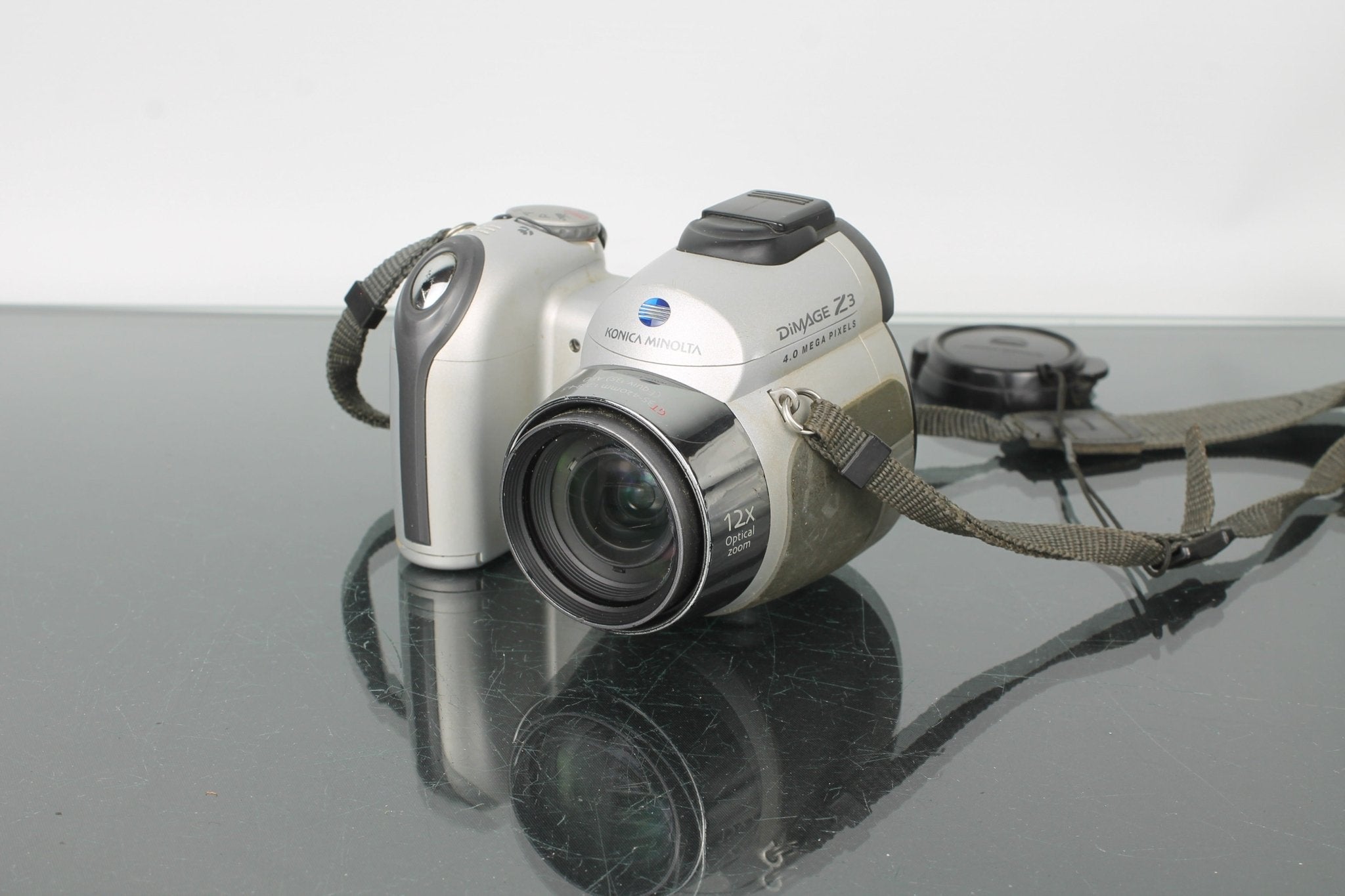 ★ Konica Z3 Camera Preços baixos em Konica Minolta DiMAGE Konica Minolta Dimage Z3