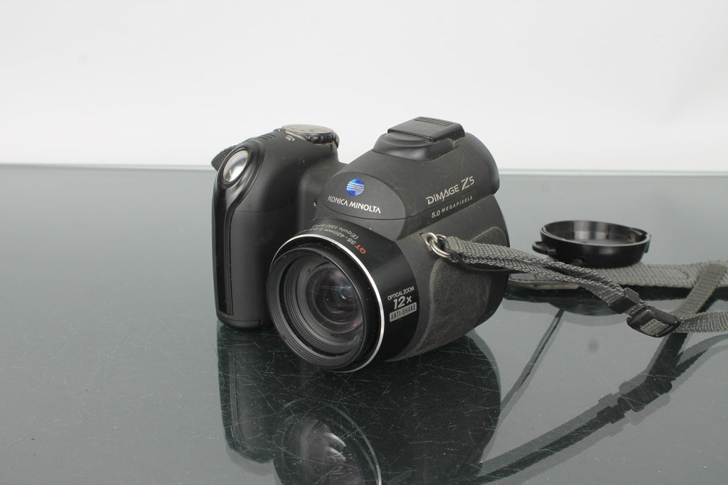 Konica Minolta DiMAGE Z5 - Dutch|Thrift