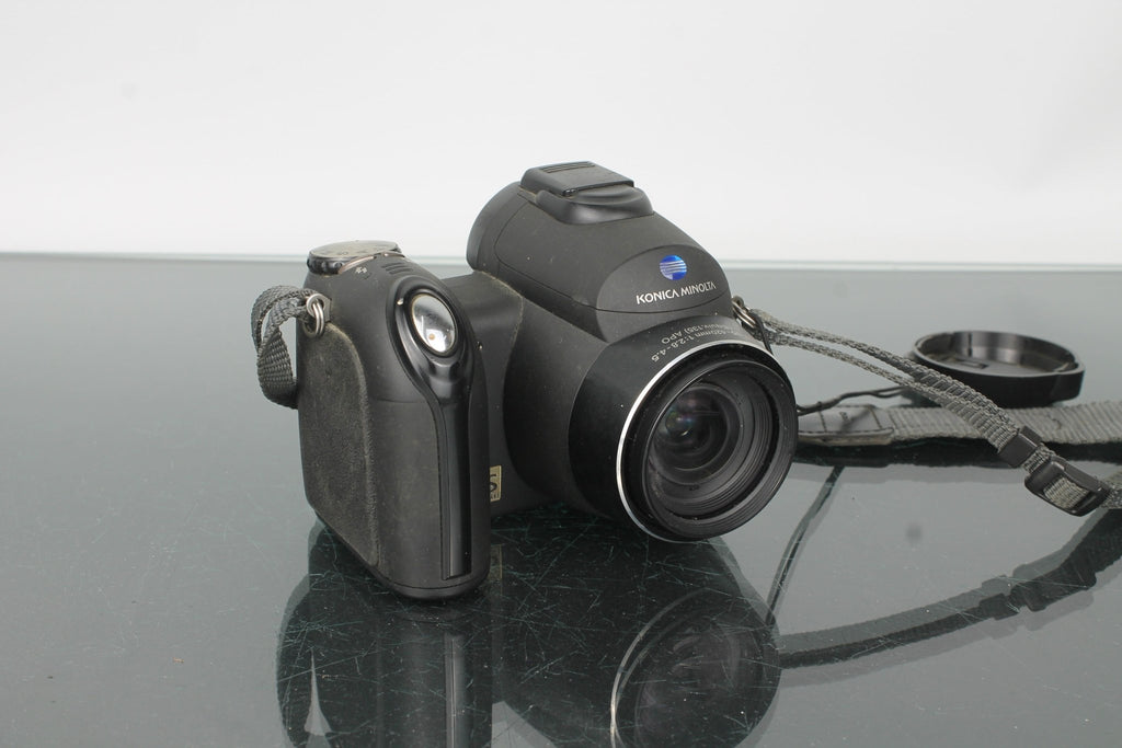 Konica Minolta DiMAGE Z5 - Dutch|Thrift