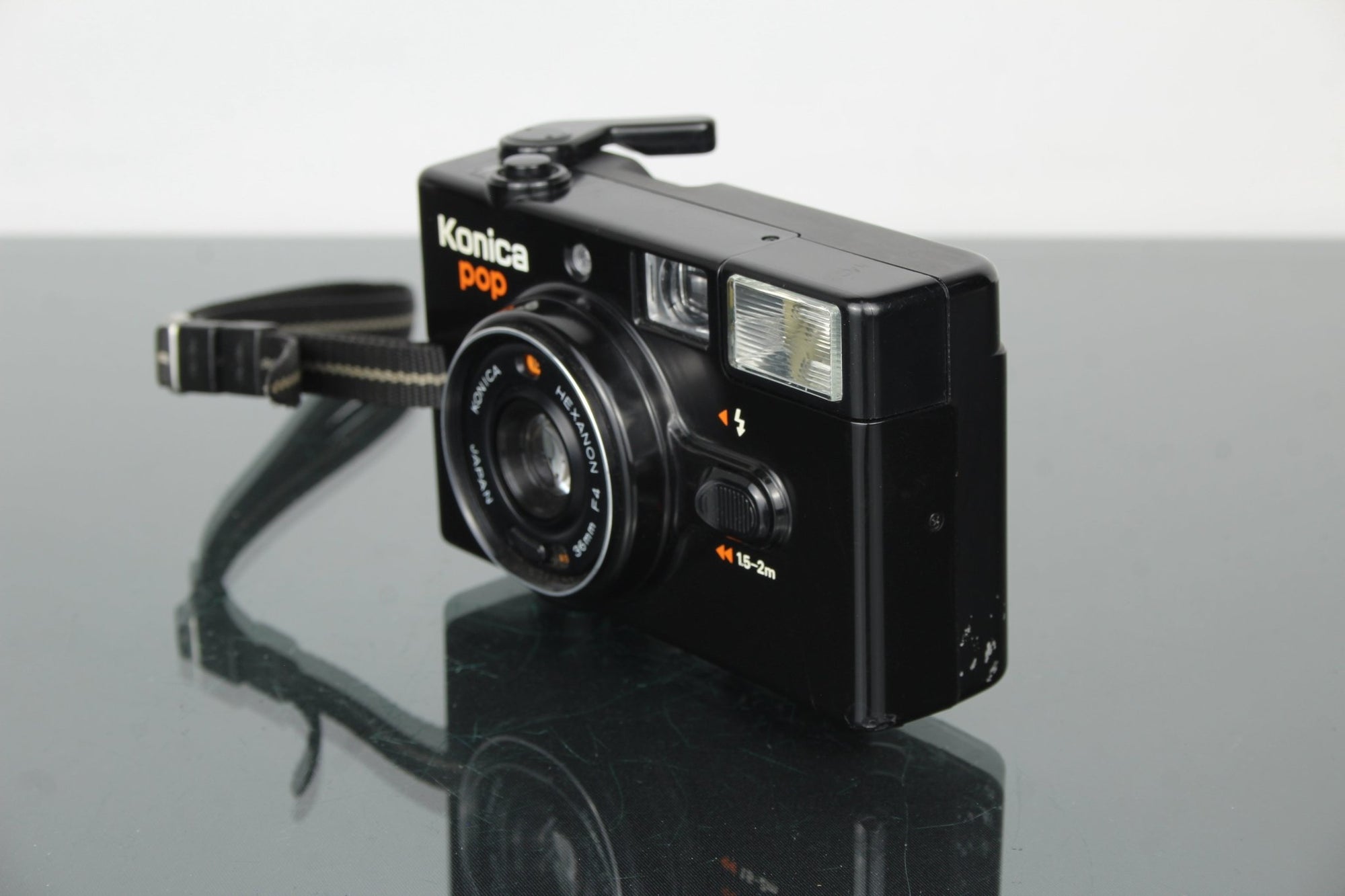 Konica Pop - Dutch|Thrift