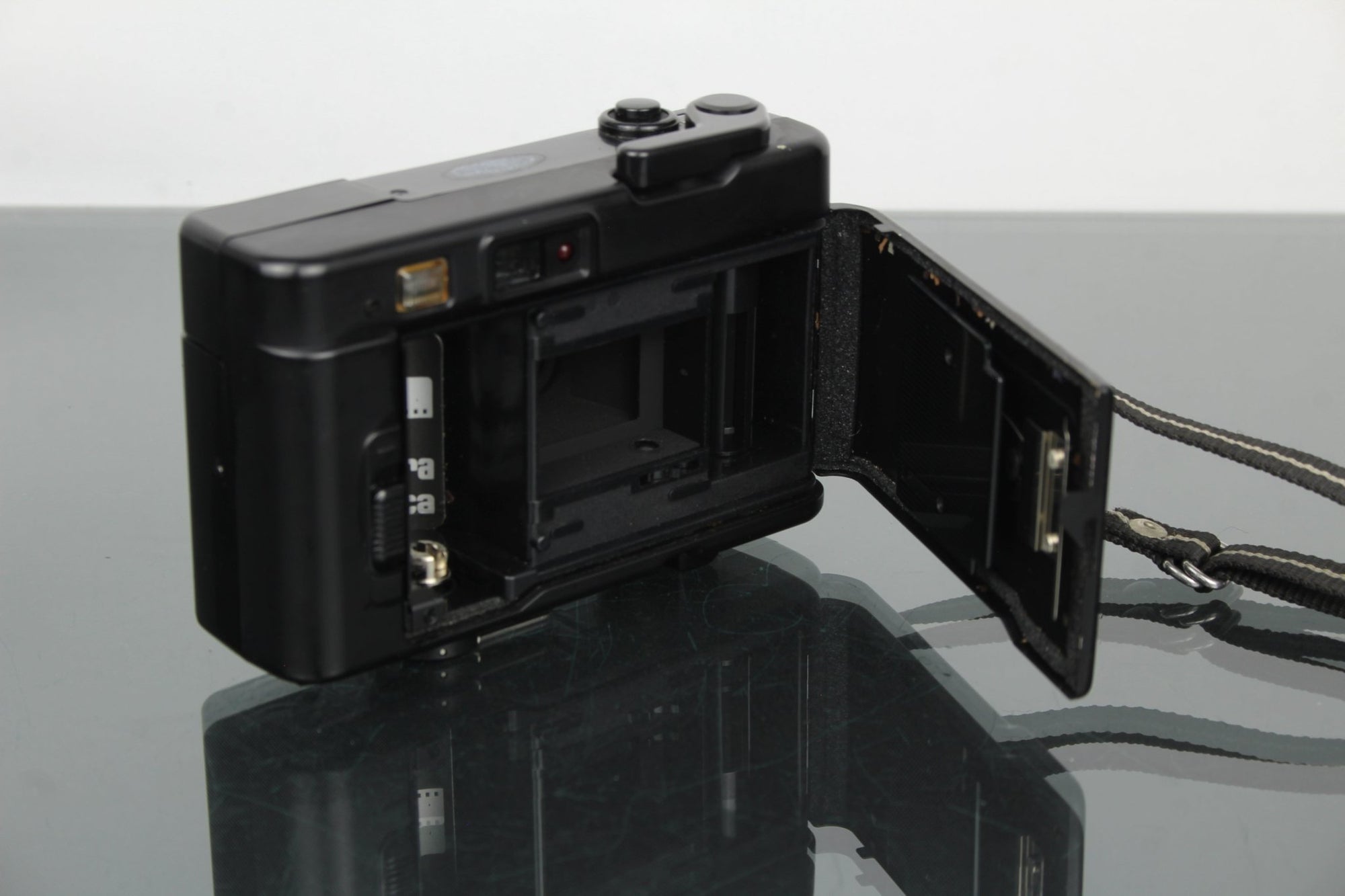 Konica Pop - Dutch|Thrift