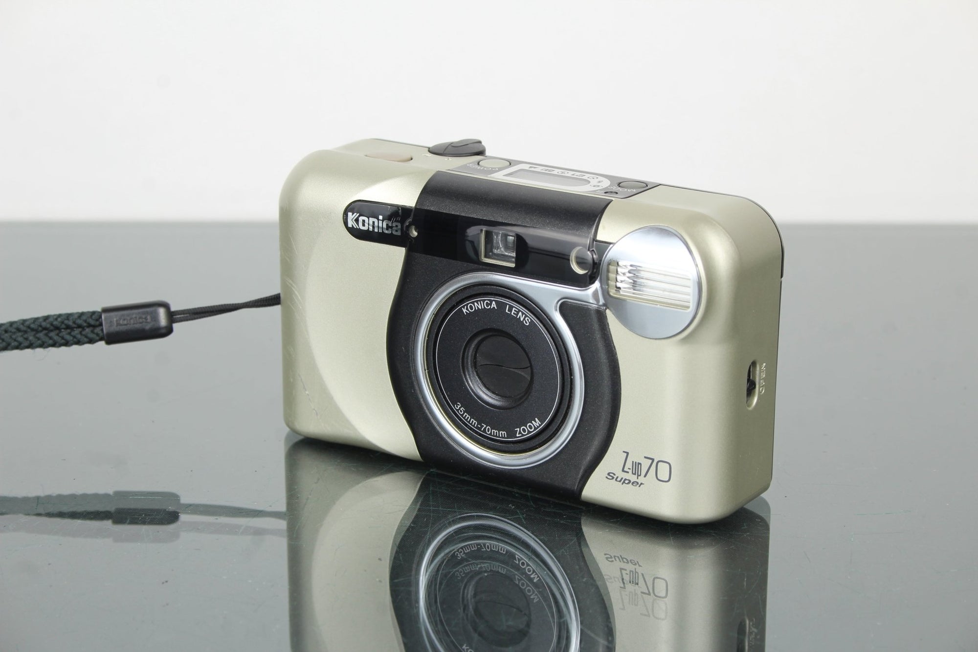 Konica Z - up70 Super - Dutch|Thrift