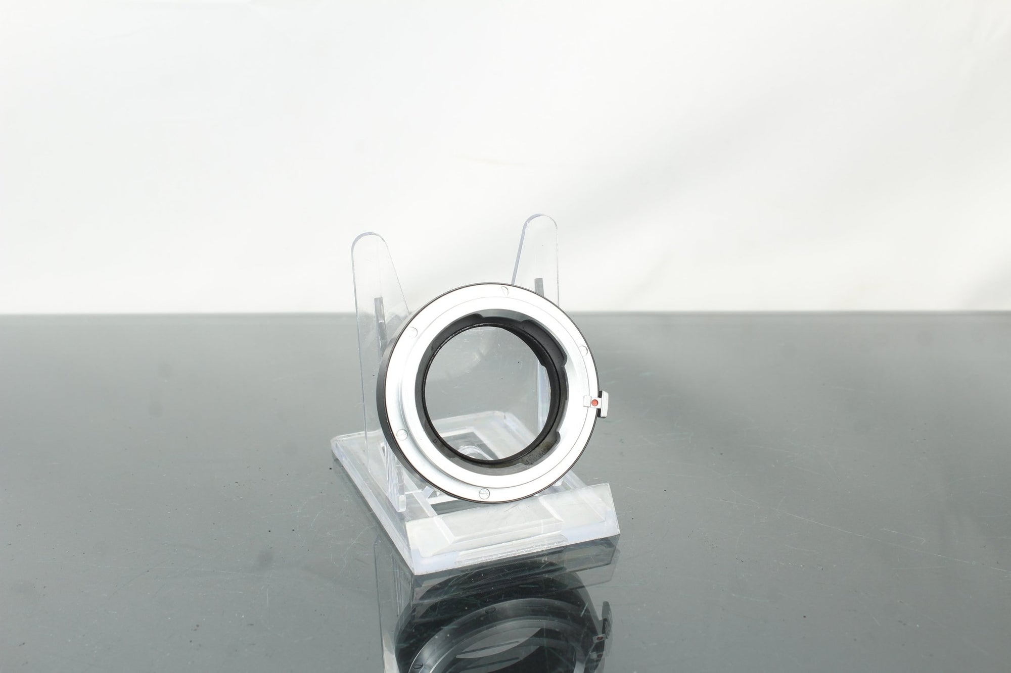 Leica Leitz M Lens to R Body Adapter 14167 - Dutch|Thrift